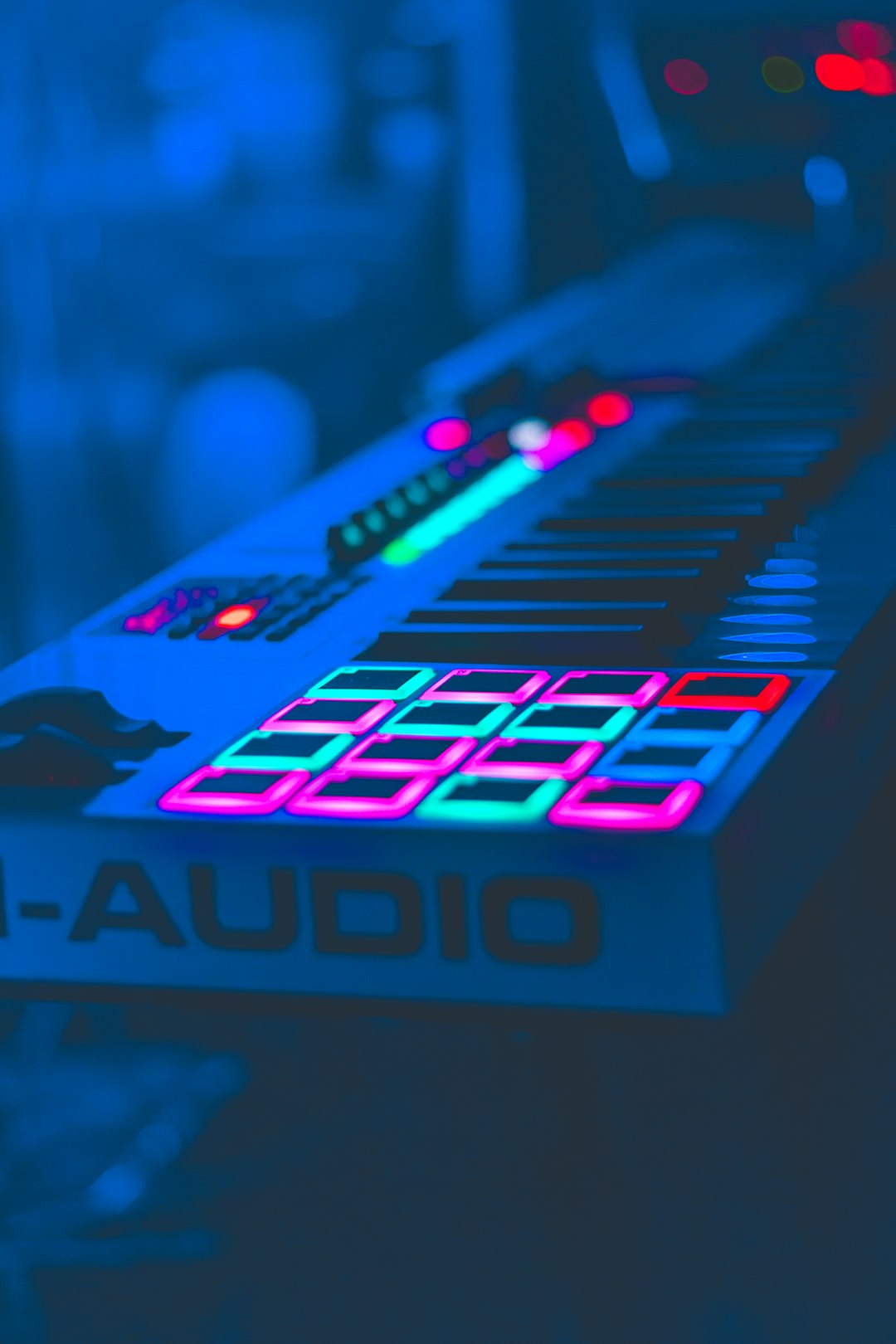 stats-img Pads to sound Holy